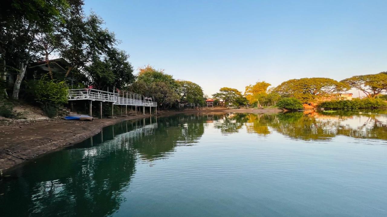 Moon River Resort Phimai Ngoại thất bức ảnh