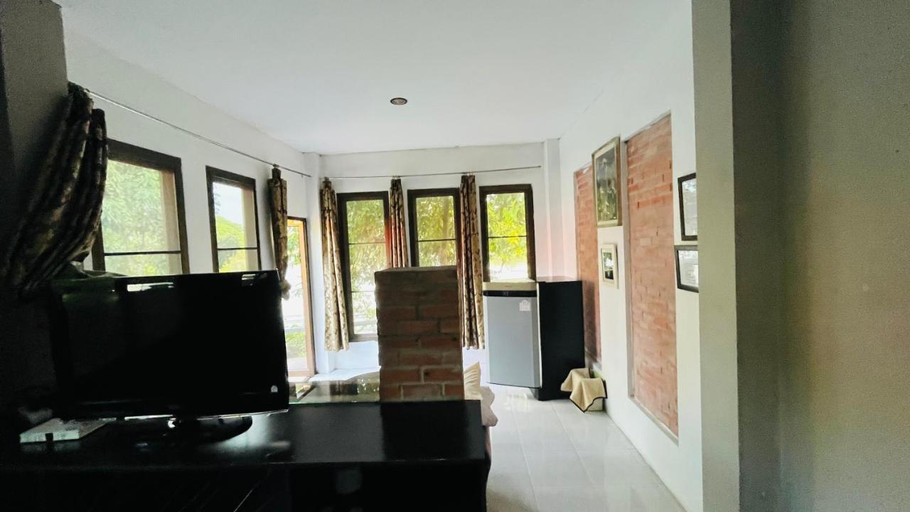 Moon River Resort Phimai Ngoại thất bức ảnh